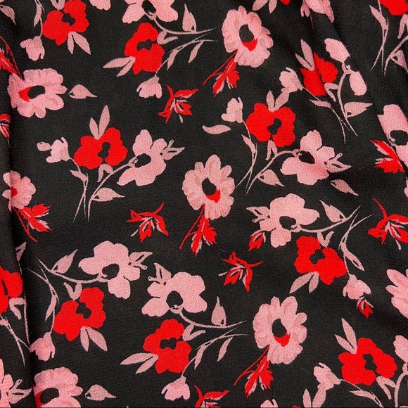 EXPRESS Lace Yoke Cold Shoulder Blouse - Picture 9 of 16